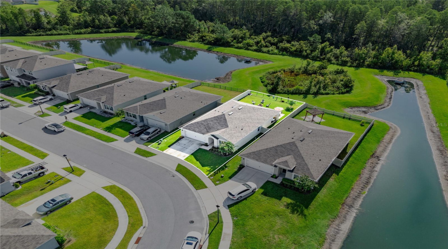 DAVENPORT, Florida 33897, 3 Bedrooms Bedrooms, ,2 BathroomsBathrooms,Residential,For Sale,FOX SQUIRREL,0,MFRL4955043