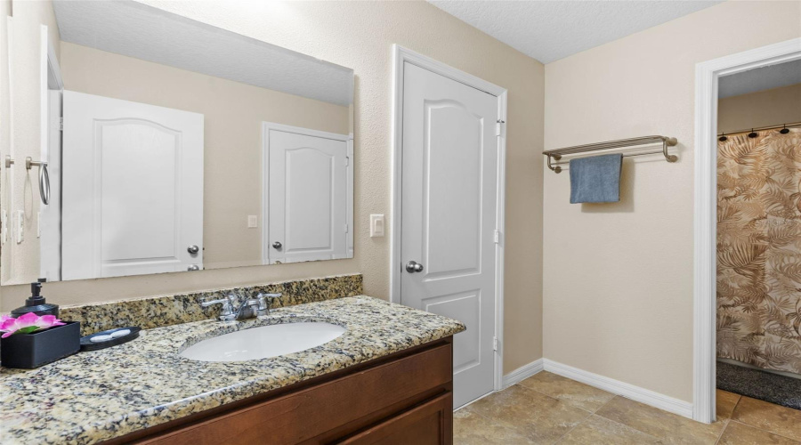 KISSIMMEE, Florida 34747, 6 Bedrooms Bedrooms, ,4 BathroomsBathrooms,Residential,For Sale,PAOLOS,0,MFRTB8415671