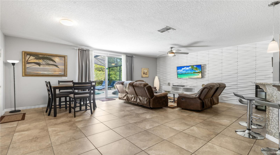 KISSIMMEE, Florida 34747, 6 Bedrooms Bedrooms, ,4 BathroomsBathrooms,Residential,For Sale,PAOLOS,0,MFRTB8415671
