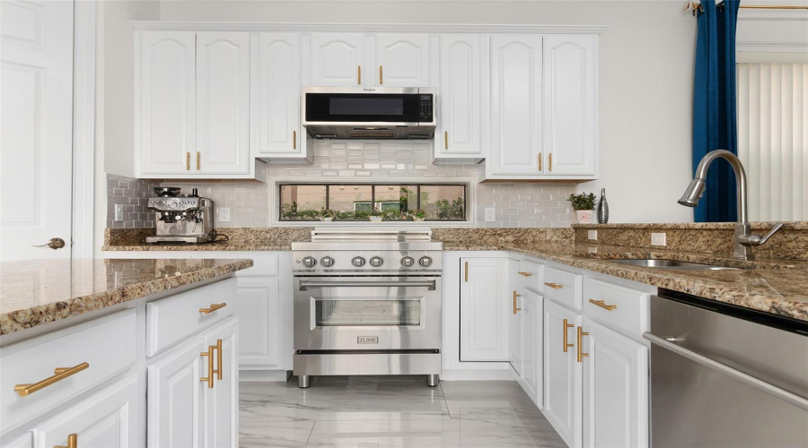 REUNION, Florida 34747, 4 Bedrooms Bedrooms, ,3 BathroomsBathrooms,Residential,For Sale,OCONEE,0,MFRO6331268