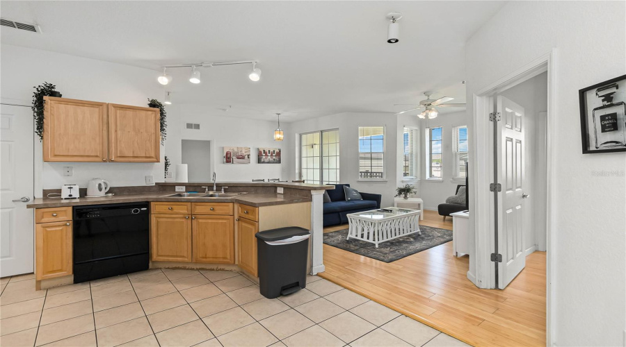 DAVENPORT, Florida 33896, 2 Bedrooms Bedrooms, ,2 BathroomsBathrooms,Residential,For Sale,TERRACE RIDGE,0,MFRO6333517