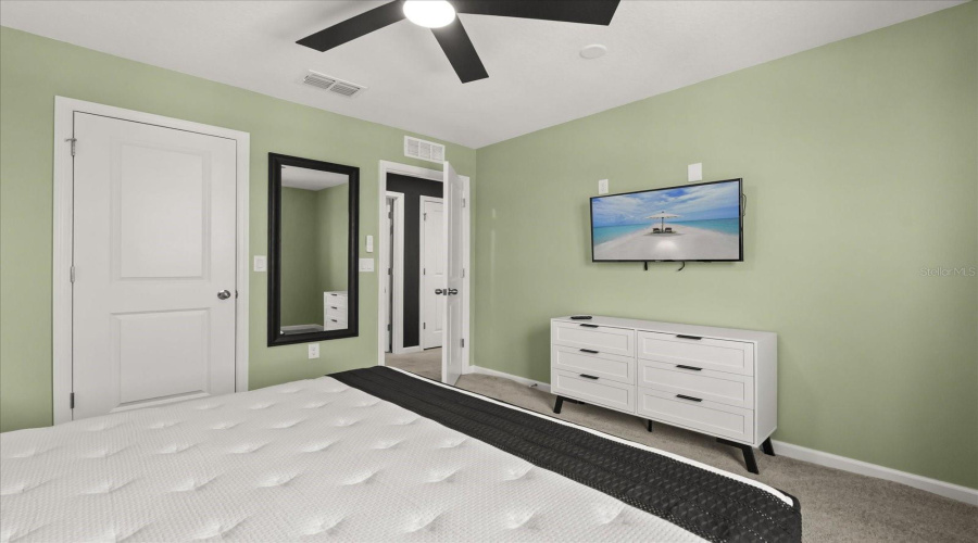 KISSIMMEE, Florida 34747, 5 Bedrooms Bedrooms, ,3 BathroomsBathrooms,Residential,For Sale,BEACH TEA,0,MFRS5132292