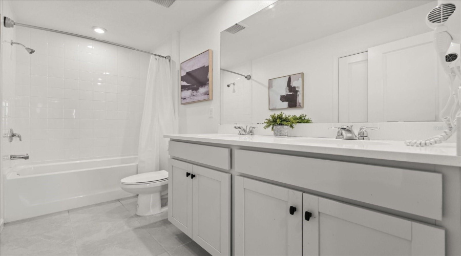 KISSIMMEE, Florida 34747, 5 Bedrooms Bedrooms, ,3 BathroomsBathrooms,Residential,For Sale,BEACH TEA,0,MFRS5132292