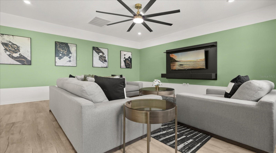 KISSIMMEE, Florida 34747, 5 Bedrooms Bedrooms, ,3 BathroomsBathrooms,Residential,For Sale,BEACH TEA,0,MFRS5132292