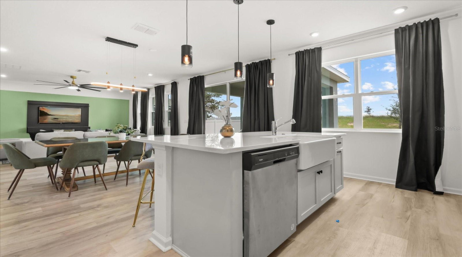 KISSIMMEE, Florida 34747, 5 Bedrooms Bedrooms, ,3 BathroomsBathrooms,Residential,For Sale,BEACH TEA,0,MFRS5132292