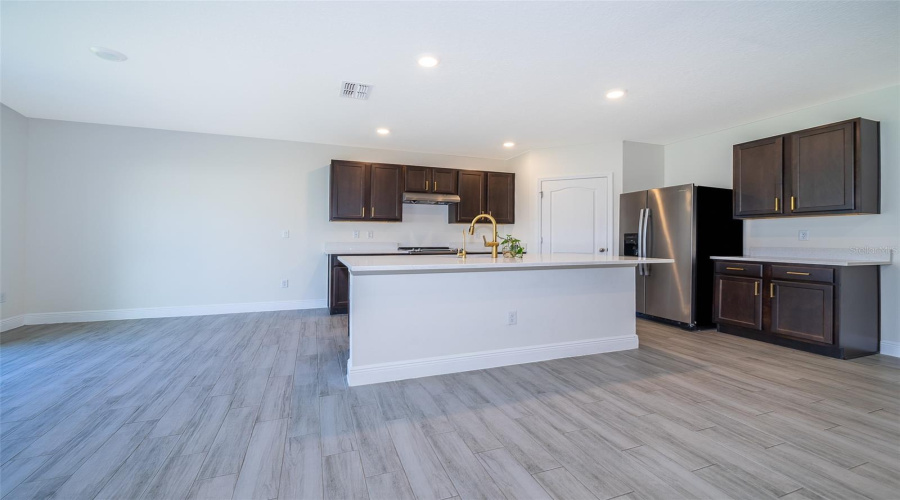 DAVENPORT, Florida 33897, 5 Bedrooms Bedrooms, ,3 BathroomsBathrooms,Residential,For Sale,FOX SQUIRREL,0,MFRS5132338