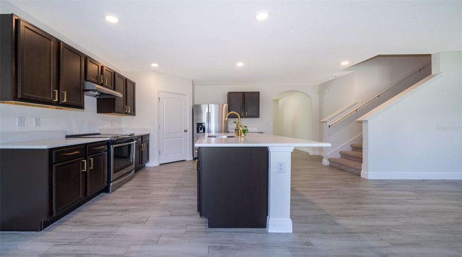 DAVENPORT, Florida 33897, 5 Bedrooms Bedrooms, ,3 BathroomsBathrooms,Residential,For Sale,FOX SQUIRREL,0,MFRS5132338