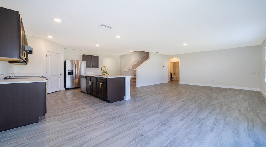 DAVENPORT, Florida 33897, 5 Bedrooms Bedrooms, ,3 BathroomsBathrooms,Residential,For Sale,FOX SQUIRREL,0,MFRS5132338