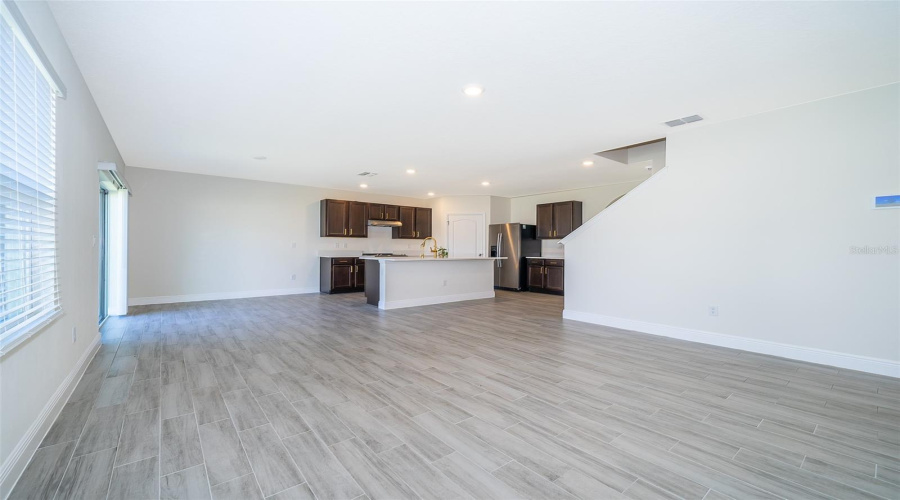 DAVENPORT, Florida 33897, 5 Bedrooms Bedrooms, ,3 BathroomsBathrooms,Residential,For Sale,FOX SQUIRREL,0,MFRS5132338