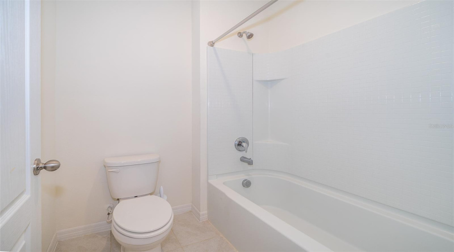 DAVENPORT, Florida 33897, 5 Bedrooms Bedrooms, ,3 BathroomsBathrooms,Residential,For Sale,FOX SQUIRREL,0,MFRS5132338