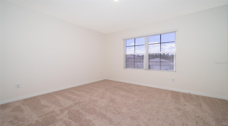 DAVENPORT, Florida 33897, 5 Bedrooms Bedrooms, ,3 BathroomsBathrooms,Residential,For Sale,FOX SQUIRREL,0,MFRS5132338
