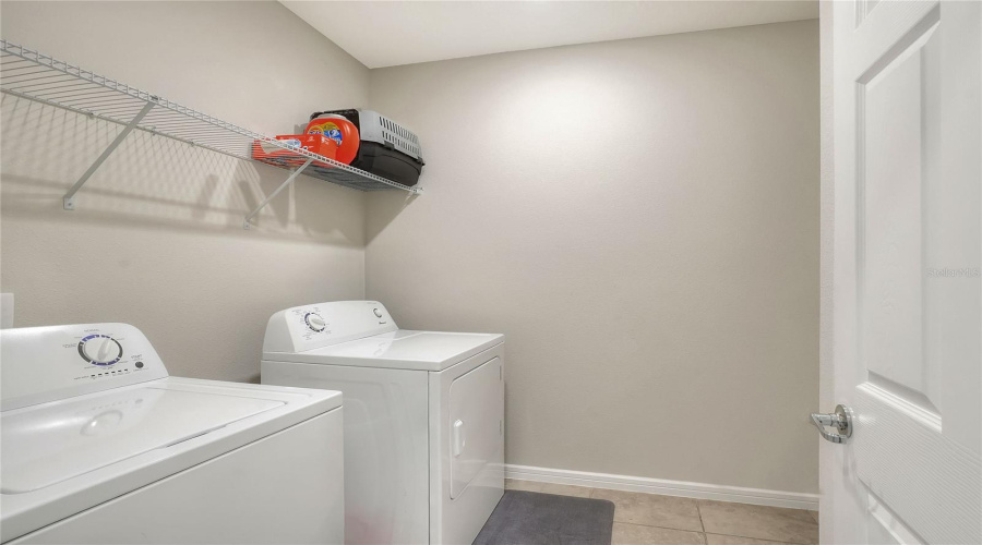 DAVENPORT, Florida 33837, 4 Bedrooms Bedrooms, ,2 BathroomsBathrooms,Residential,For Sale,ASPEN,0,MFRL4954814
