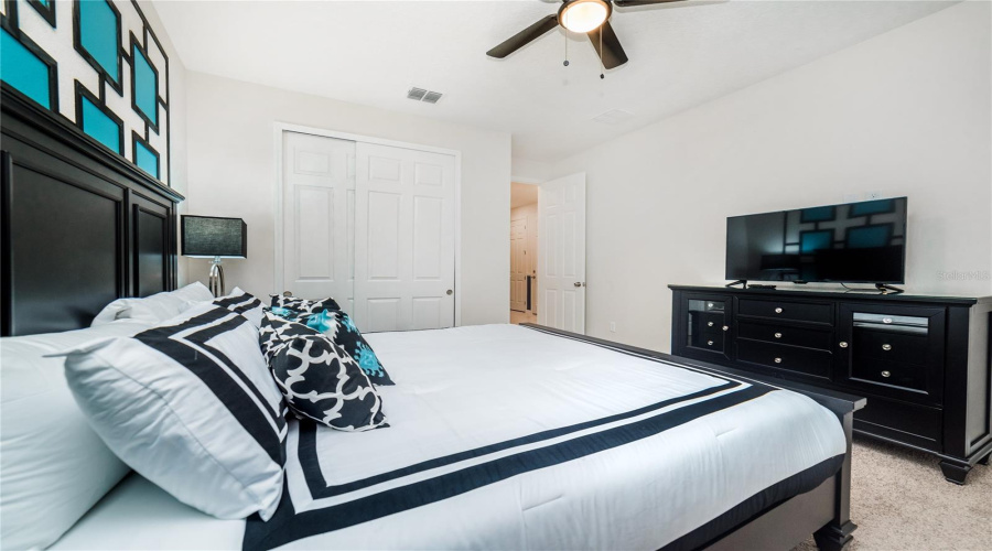 KISSIMMEE, Florida 34747, 5 Bedrooms Bedrooms, ,5 BathroomsBathrooms,Residential,For Sale,SAWYER PALM,0,MFRO6331988