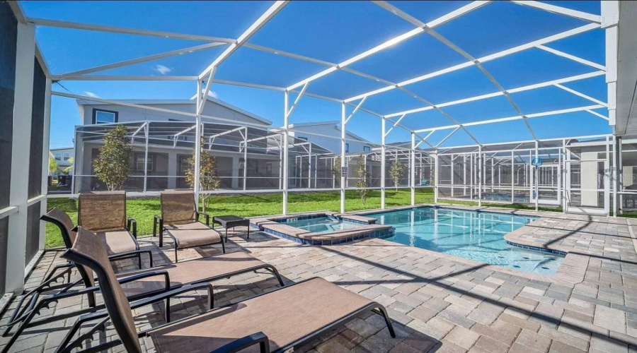 DAVENPORT, Florida 33896, 6 Bedrooms Bedrooms, ,5 BathroomsBathrooms,Residential,For Sale,DROP SHOT,0,MFRG5100598