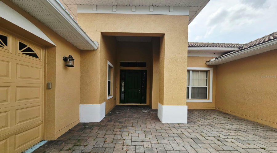 KISSIMMEE, Florida 34746, 4 Bedrooms Bedrooms, ,3 BathroomsBathrooms,Residential,For Sale,GOLDEN FEATHER,0,MFRS5132294