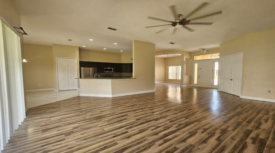 KISSIMMEE, Florida 34746, 4 Bedrooms Bedrooms, ,3 BathroomsBathrooms,Residential,For Sale,GOLDEN FEATHER,0,MFRS5132294
