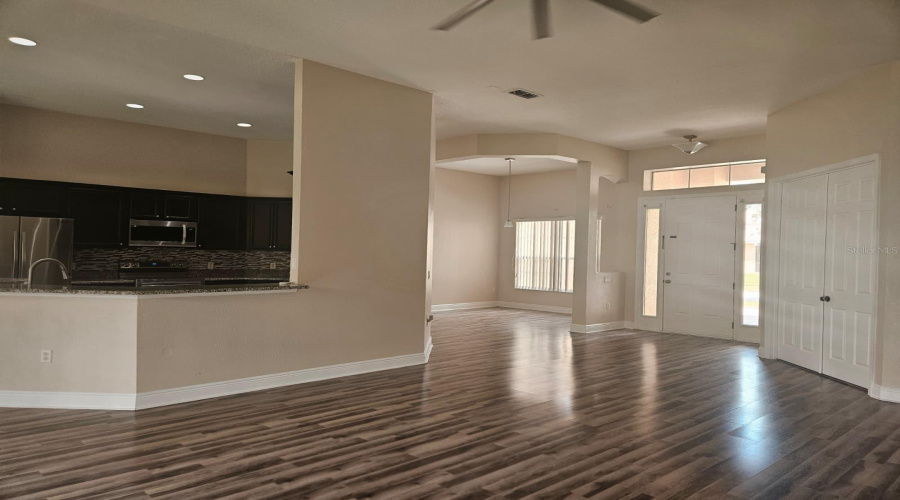 KISSIMMEE, Florida 34746, 4 Bedrooms Bedrooms, ,3 BathroomsBathrooms,Residential,For Sale,GOLDEN FEATHER,0,MFRS5132294