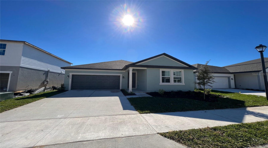 DAVENPORT, Florida 33896, 4 Bedrooms Bedrooms, ,3 BathroomsBathrooms,Residential,For Sale,LANCASHIRE,0,MFRO6334618