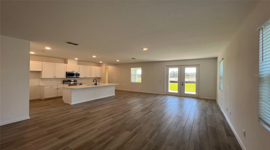 DAVENPORT, Florida 33896, 4 Bedrooms Bedrooms, ,3 BathroomsBathrooms,Residential,For Sale,LANCASHIRE,0,MFRO6334618