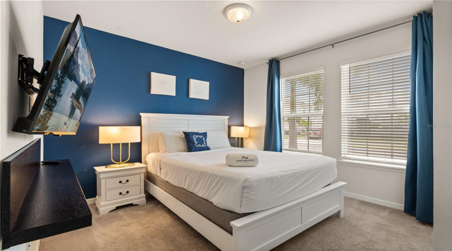 DAVENPORT, Florida 33897, 8 Bedrooms Bedrooms, ,6 BathroomsBathrooms,Residential,For Sale,LELANI CIR,0,MFRO6334617