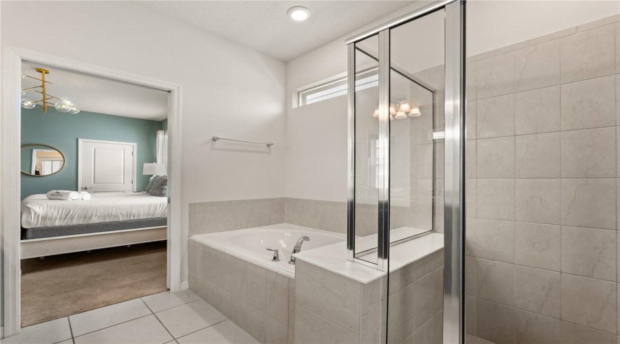 DAVENPORT, Florida 33897, 8 Bedrooms Bedrooms, ,6 BathroomsBathrooms,Residential,For Sale,LELANI CIR,0,MFRO6334617