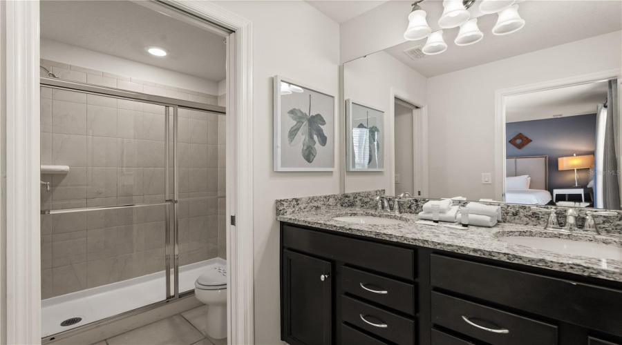 DAVENPORT, Florida 33897, 8 Bedrooms Bedrooms, ,6 BathroomsBathrooms,Residential,For Sale,LELANI CIR,0,MFRO6334617