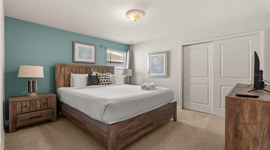 DAVENPORT, Florida 33897, 8 Bedrooms Bedrooms, ,6 BathroomsBathrooms,Residential,For Sale,LELANI CIR,0,MFRO6334617