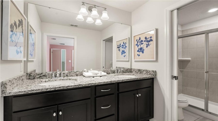 DAVENPORT, Florida 33897, 8 Bedrooms Bedrooms, ,6 BathroomsBathrooms,Residential,For Sale,LELANI CIR,0,MFRO6334617
