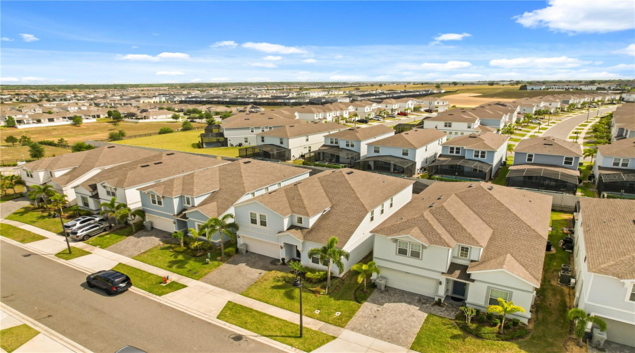 DAVENPORT, Florida 33897, 8 Bedrooms Bedrooms, ,6 BathroomsBathrooms,Residential,For Sale,LELANI CIR,0,MFRO6334617