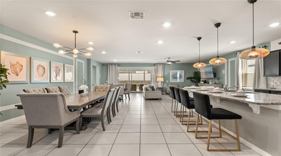 DAVENPORT, Florida 33897, 8 Bedrooms Bedrooms, ,6 BathroomsBathrooms,Residential,For Sale,LELANI CIR,0,MFRO6334617