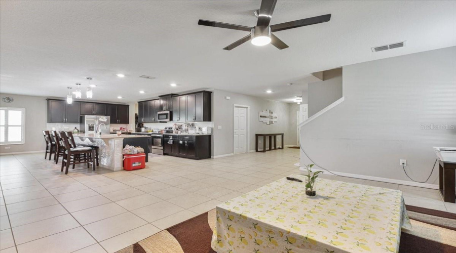 DAVENPORT, Florida 33897, 6 Bedrooms Bedrooms, ,4 BathroomsBathrooms,Residential,For Sale,MONTGOMERY,0,MFRTB8415886