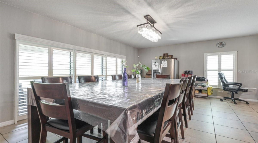 DAVENPORT, Florida 33897, 6 Bedrooms Bedrooms, ,4 BathroomsBathrooms,Residential,For Sale,MONTGOMERY,0,MFRTB8415886