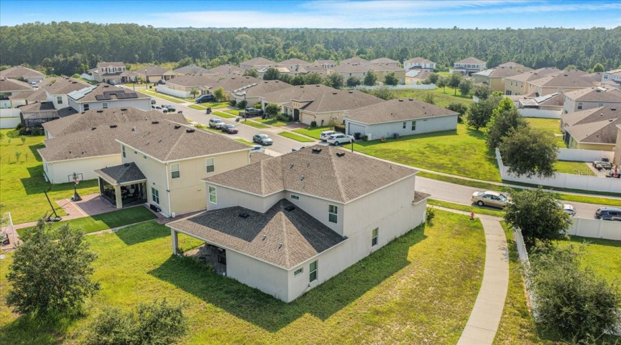 DAVENPORT, Florida 33897, 6 Bedrooms Bedrooms, ,4 BathroomsBathrooms,Residential,For Sale,MONTGOMERY,0,MFRTB8415886