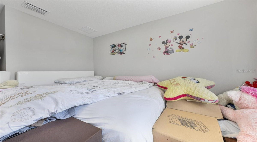 DAVENPORT, Florida 33897, 6 Bedrooms Bedrooms, ,4 BathroomsBathrooms,Residential,For Sale,MONTGOMERY,0,MFRTB8415886