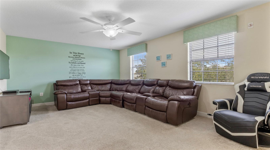 DAVENPORT, Florida 33896, 5 Bedrooms Bedrooms, ,4 BathroomsBathrooms,Residential,For Sale,MOON VALLEY,0,MFRO6278699