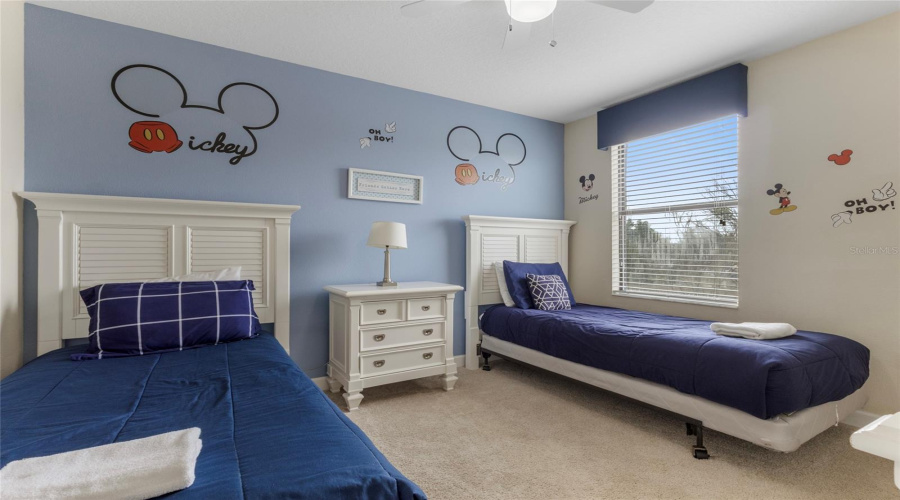 DAVENPORT, Florida 33896, 5 Bedrooms Bedrooms, ,4 BathroomsBathrooms,Residential,For Sale,MOON VALLEY,0,MFRO6278699