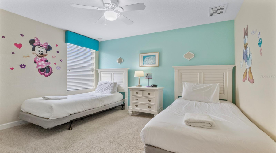 DAVENPORT, Florida 33896, 5 Bedrooms Bedrooms, ,4 BathroomsBathrooms,Residential,For Sale,MOON VALLEY,0,MFRO6278699