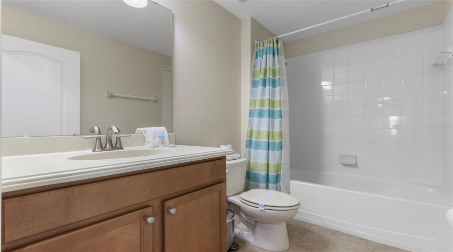 DAVENPORT, Florida 33896, 5 Bedrooms Bedrooms, ,4 BathroomsBathrooms,Residential,For Sale,MOON VALLEY,0,MFRO6278699