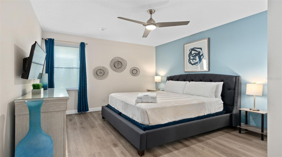 KISSIMMEE, Florida 34747, 11 Bedrooms Bedrooms, ,10 BathroomsBathrooms,Residential,For Sale,FALLS,0,MFRO6334639
