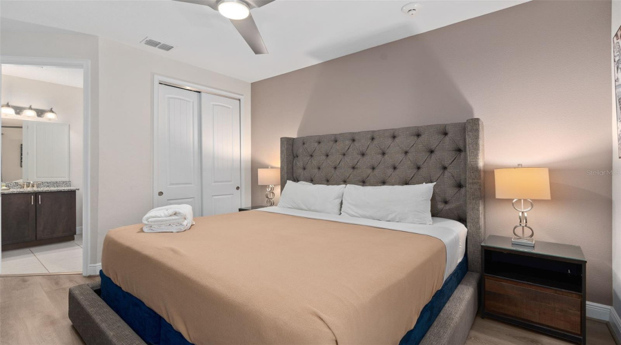 KISSIMMEE, Florida 34747, 11 Bedrooms Bedrooms, ,10 BathroomsBathrooms,Residential,For Sale,FALLS,0,MFRO6334639