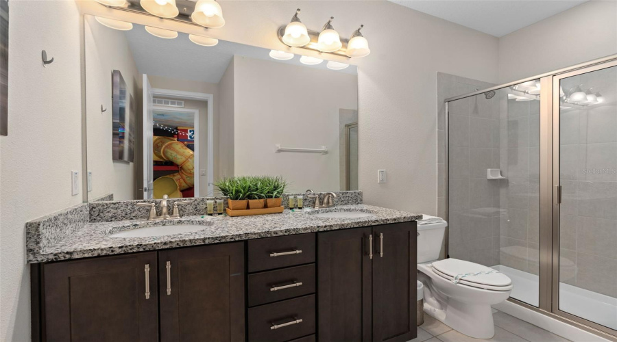KISSIMMEE, Florida 34747, 11 Bedrooms Bedrooms, ,10 BathroomsBathrooms,Residential,For Sale,FALLS,0,MFRO6334639