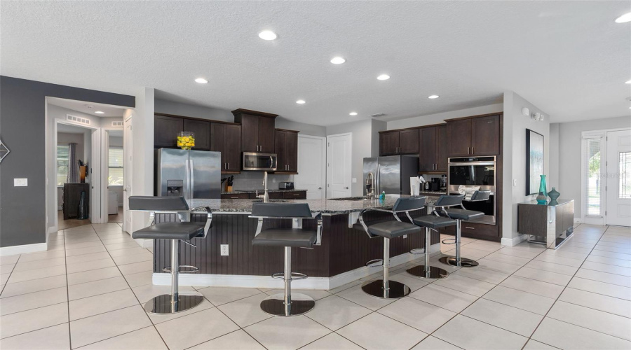 KISSIMMEE, Florida 34747, 11 Bedrooms Bedrooms, ,10 BathroomsBathrooms,Residential,For Sale,FALLS,0,MFRO6334639