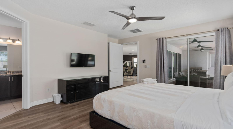 KISSIMMEE, Florida 34747, 11 Bedrooms Bedrooms, ,10 BathroomsBathrooms,Residential,For Sale,FALLS,0,MFRO6334639