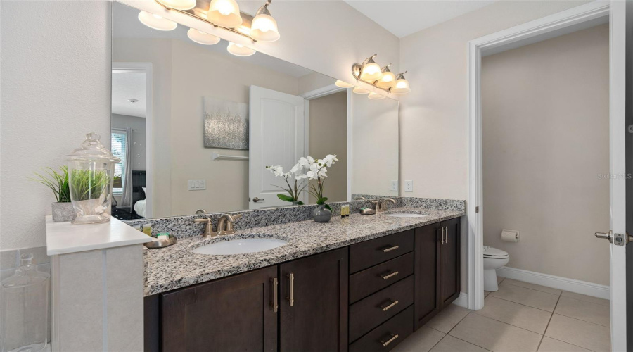 KISSIMMEE, Florida 34747, 11 Bedrooms Bedrooms, ,10 BathroomsBathrooms,Residential,For Sale,FALLS,0,MFRO6334639