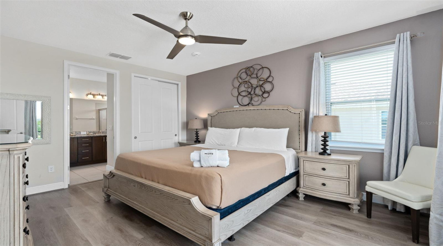 KISSIMMEE, Florida 34747, 11 Bedrooms Bedrooms, ,10 BathroomsBathrooms,Residential,For Sale,FALLS,0,MFRO6334639