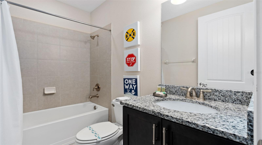 KISSIMMEE, Florida 34747, 11 Bedrooms Bedrooms, ,10 BathroomsBathrooms,Residential,For Sale,FALLS,0,MFRO6334639