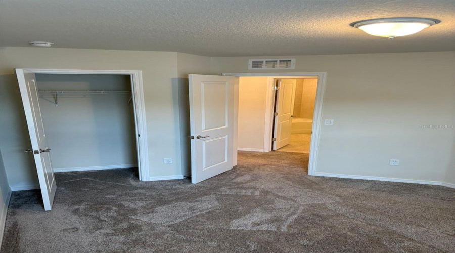 KISSIMMEE, Florida 34746, 3 Bedrooms Bedrooms, ,2 BathroomsBathrooms,Residential,For Sale,SPARKLING SHELL,0,MFRO6257193