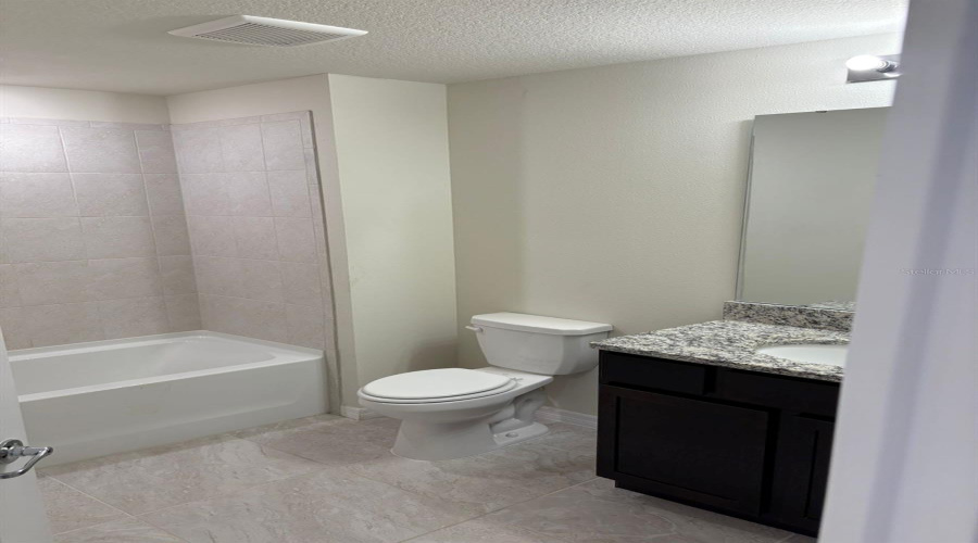 KISSIMMEE, Florida 34746, 3 Bedrooms Bedrooms, ,2 BathroomsBathrooms,Residential,For Sale,SPARKLING SHELL,0,MFRO6257193