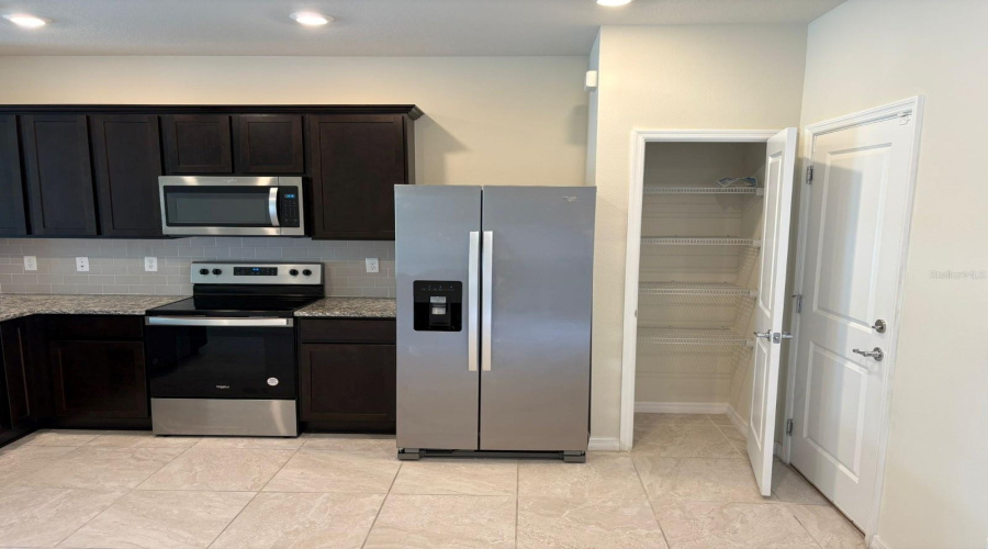 KISSIMMEE, Florida 34746, 3 Bedrooms Bedrooms, ,2 BathroomsBathrooms,Residential,For Sale,SPARKLING SHELL,0,MFRO6257193