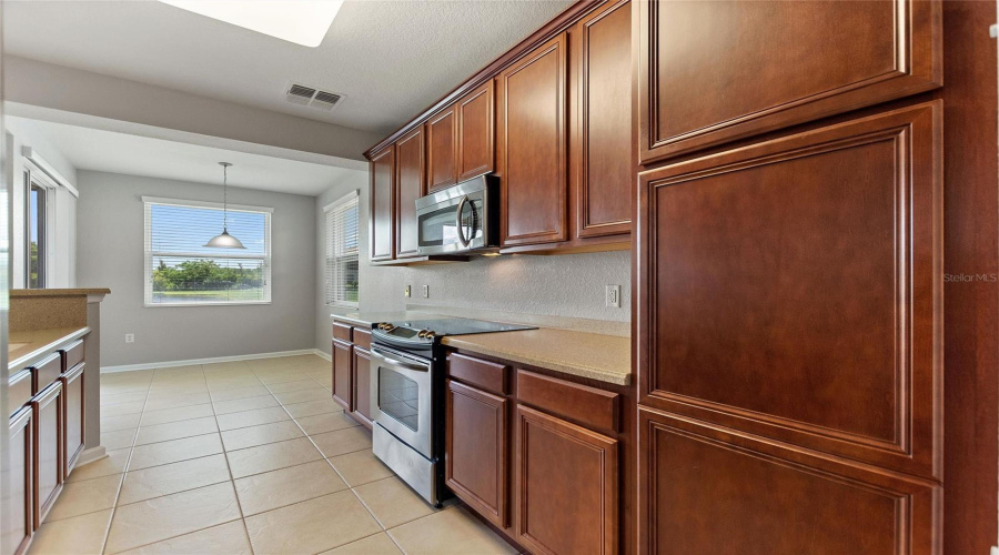 DAVENPORT, Florida 33896, 2 Bedrooms Bedrooms, ,2 BathroomsBathrooms,Residential,For Sale,ROMANI,0,MFRS5132174